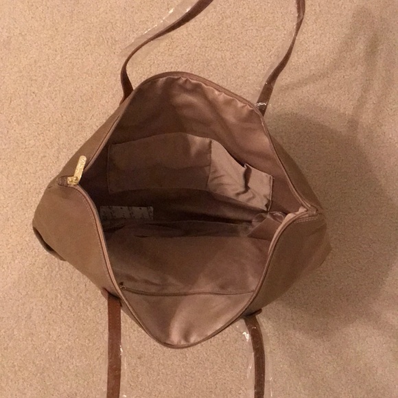 NNEE Water Resistant Nylon Tote Bag - Picture 3 of 3